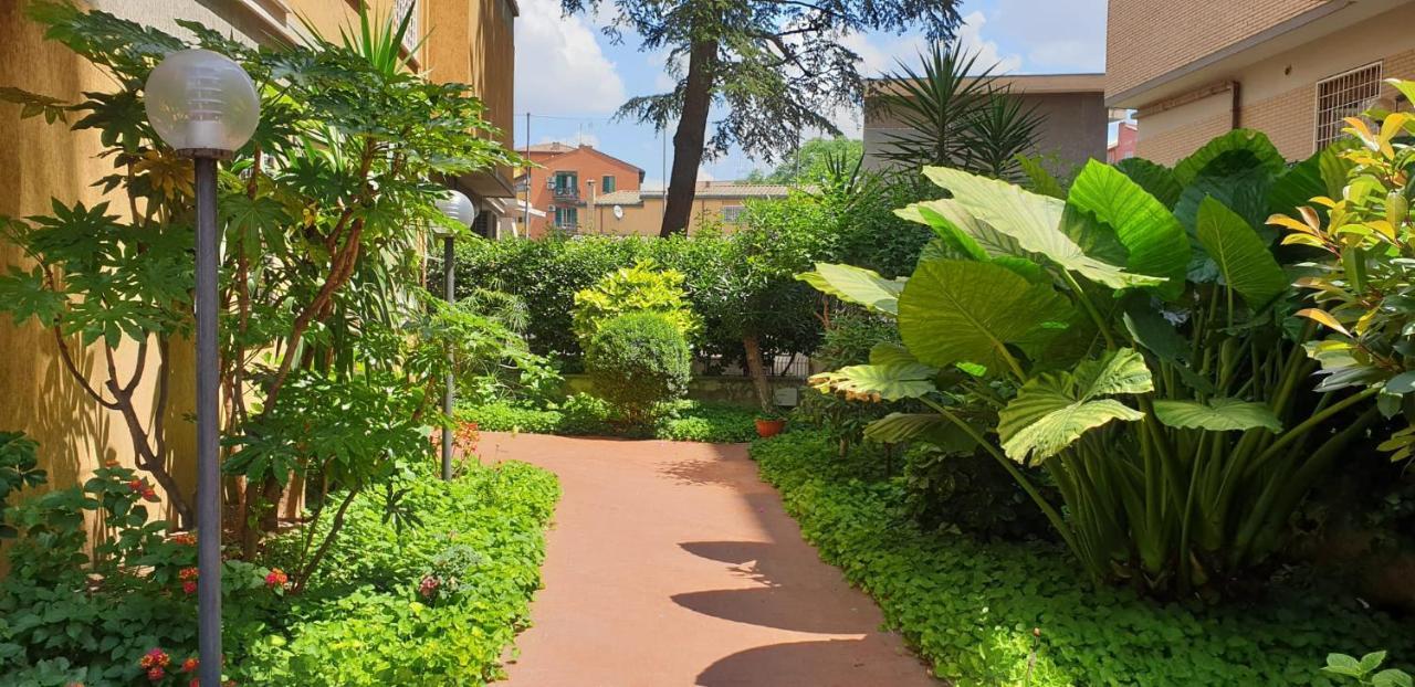 Bed and Breakfast In Terrazza Da Giusy Roma Exterior foto